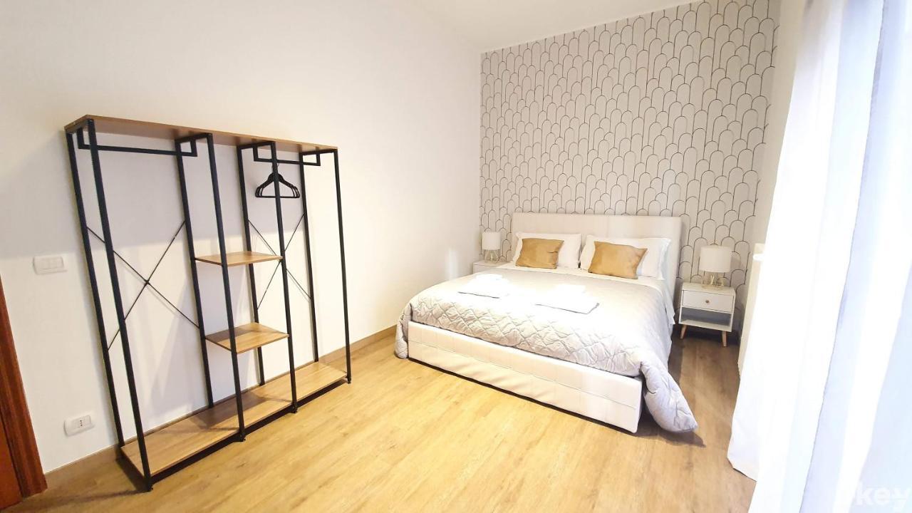 Twin Room Apulia Accommodation - Bari Policlinico Zewnętrze zdjęcie